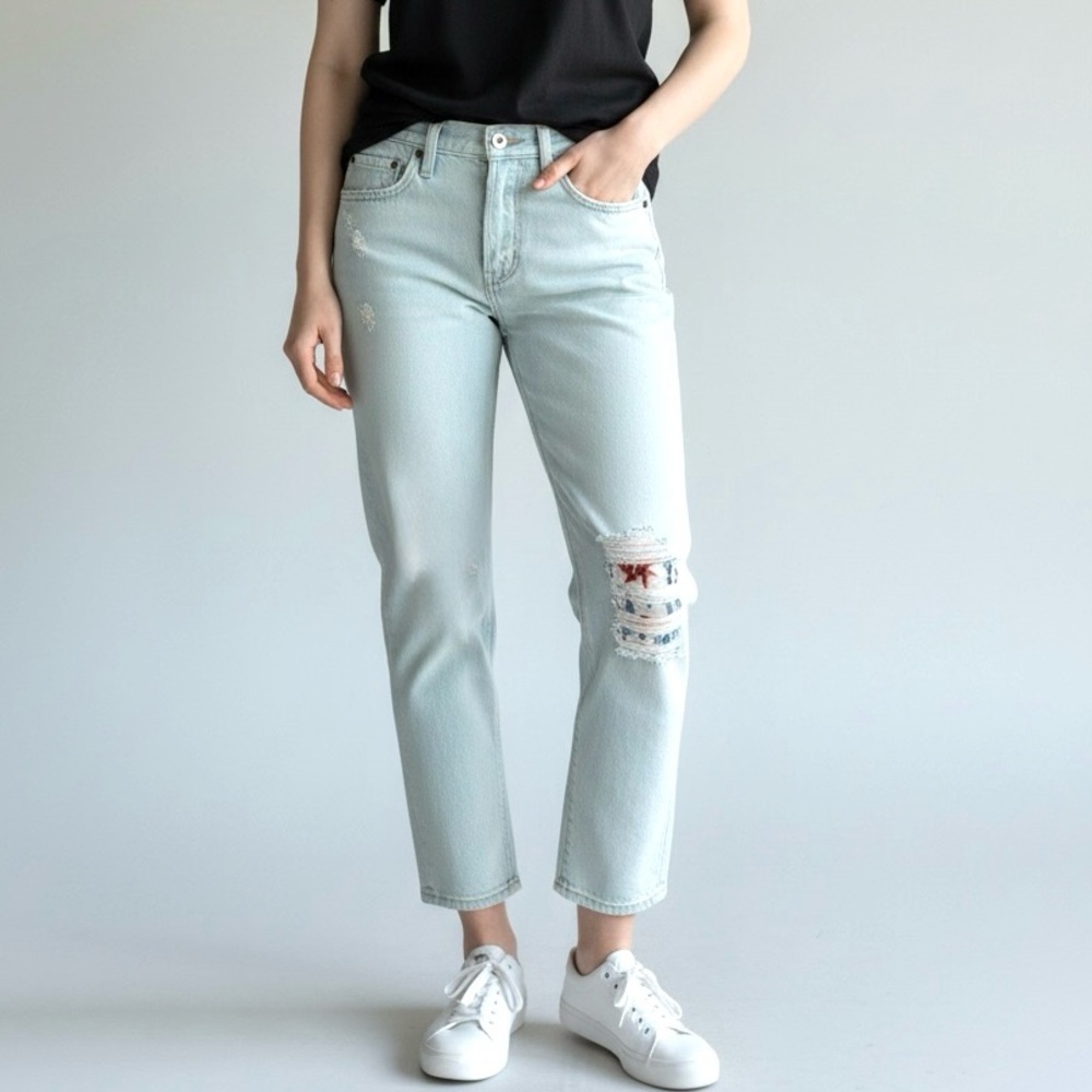 NWOT Levi’s 501, 28x28